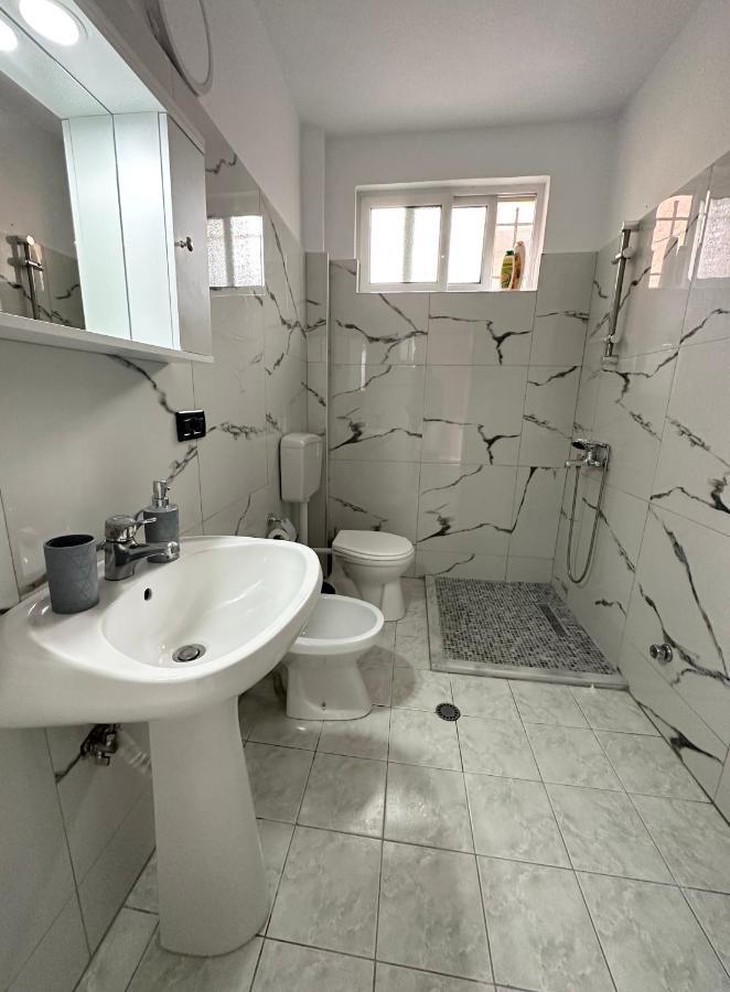Bejart Apartment 5 Tiranë Luaran gambar
